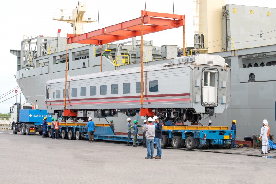 Gemi Ve Tramvay Taşıma Hizmetleri